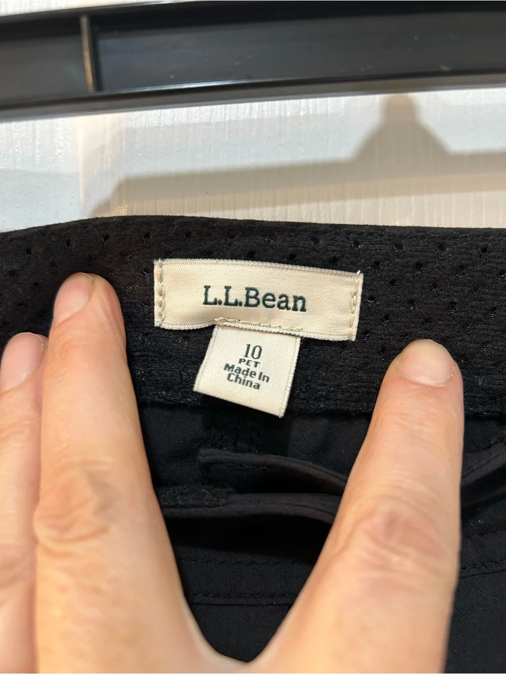 LL BEAN Comfort Trail Pants Black Women’s 10 Pet. UPF 50 Hiking Sun Smart Cargo